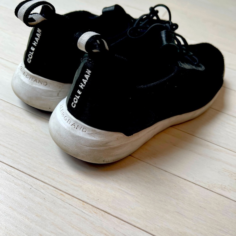 Women’s Cole Haan Zerogrand Fashion Sneakers. Size 8.5